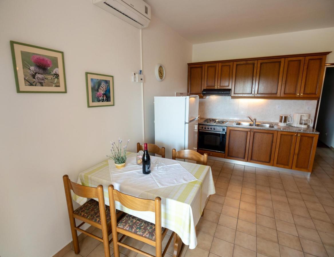 Apartments Dokovic Barbat na Rabu Eksteriør billede