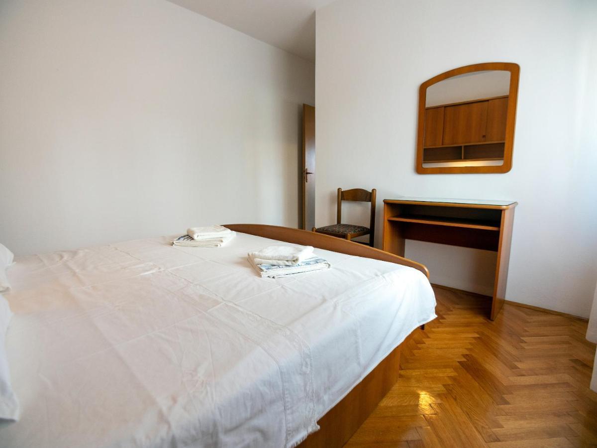Apartments Dokovic Barbat na Rabu Eksteriør billede