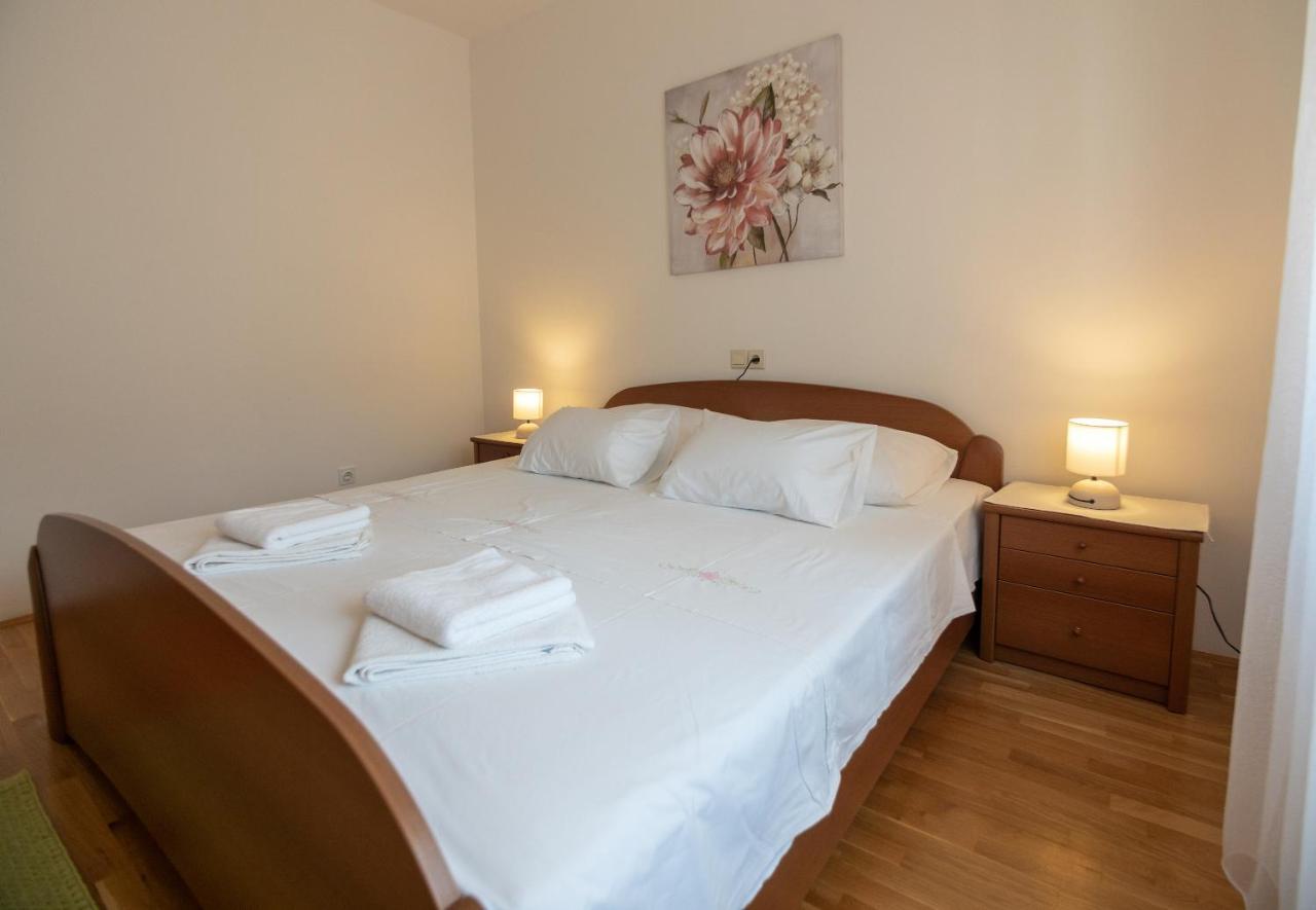 Apartments Dokovic Barbat na Rabu Eksteriør billede